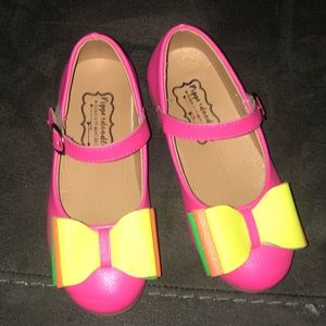 Hot pink bow shoes (SOLD)